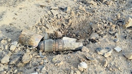 Pakistan Violates Ceasefire: बाड़मेर एयरबेस से 5 क&zwj;िलोमीटर पहले 4 धमाके, पहुंचे सेना के अधिकारी