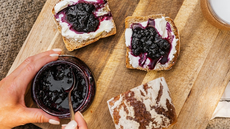 रोजाना ब्लूबेरी खाने से क्या होता है? इन 5 लोगों को जरूर करनी चाहिए डाइट में शामिल