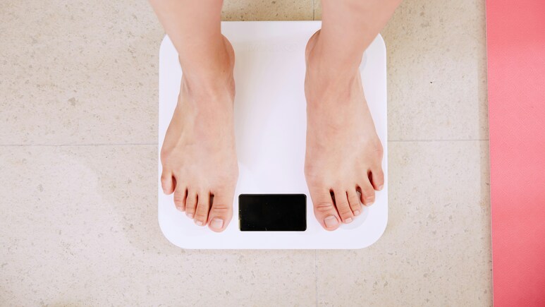 अब कम होगा आपका वजन, 2000 रुपए में आ रहे हैं ये Weighing Scale, BMI, बॉडी फैट की भी देंगे जानकारी अब कम होगा आपका वजन, 2000 रुपए में आ रहे हैं ये Weighing Scale, BMI, बॉडी फैट की भी देंगे जानकारी