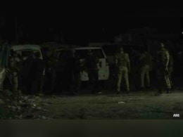 भारत, पाकिस्तान के डीजीएमओ ने शत्रुता समाप्त करने पर सहमति को अंतिम रूप दिया: सूत्र भारत, पाकिस्तान के डीजीएमओ ने शत्रुता समाप्त करने पर सहमति को अंतिम रूप दिया: सूत्र