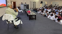 कृषि विभाग की योजनाओं का लाभ ग्रामीण क्षेत्र के प्रत्येक कृषक को मिले- मंत्री डॉ. किरोड़ी लाल मीणा