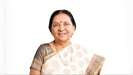 लिव-इन-रिलेशन के चक्कर में 15-20 साल की लड़कियां बच्चा लिए लाइन में खड़ी...यूपी की राज्यपाल आनंदीबेन पटेल