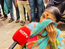 Ajit Pawar Beed hospital visit : उपमुख्यमंत्र्यांचा VIP दौरा, रुग्णांचे हाल; महिलेला लेकाला भेटायलाही सोडलं नाही.. Ajit Pawar Beed hospital visit : उपमुख्यमंत्र्यांचा VIP दौरा, रुग्णांचे हाल; महिलेला लेकाला भेटायलाही सोडलं नाही..