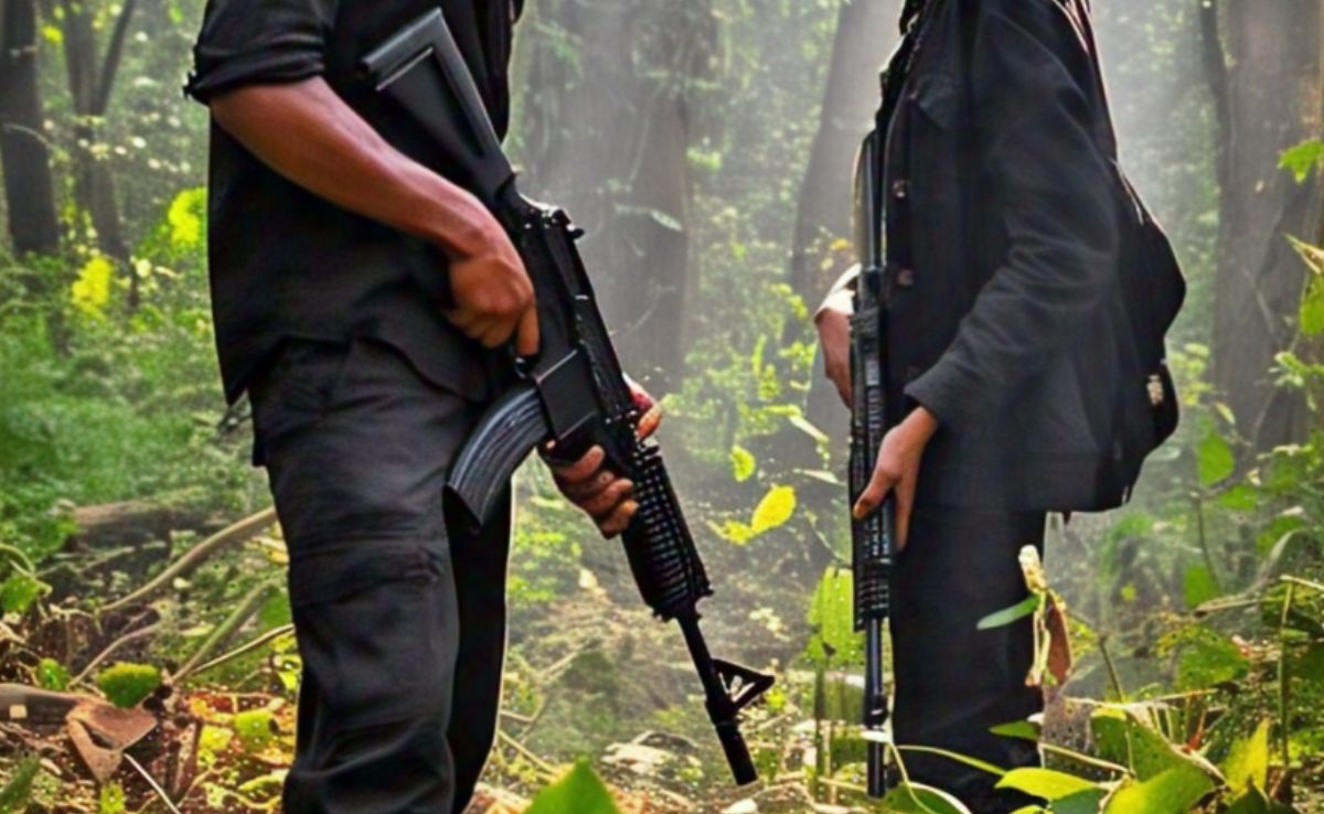 Naxal Encounter: राजनांदगांव में पुलिस और नक्सलियों के बीच मुठभेड़ में पकड़ा गया नक्सली नेता