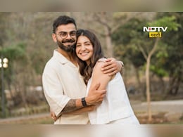 Virat Anushka: चर्चा तर होणारच! लग्नाच्या 8 वर्षानंतर विराटने अनुष्का सोबत जे केलं ते ऐकून तुम्ही... Virat Anushka: चर्चा तर होणारच! लग्नाच्या 8 वर्षानंतर विराटने अनुष्का सोबत जे केलं ते ऐकून तुम्ही...