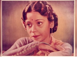 ना दीपिका पादुकोण ना ही मधुबाला ये है बॉलीवुड की पहली ग्रेजुएट एक्ट्रेस, कभी पढ़ाती थी बच्चों को ना दीपिका पादुकोण ना ही मधुबाला ये है बॉलीवुड की पहली ग्रेजुएट एक्ट्रेस, कभी पढ़ाती थी बच्चों को