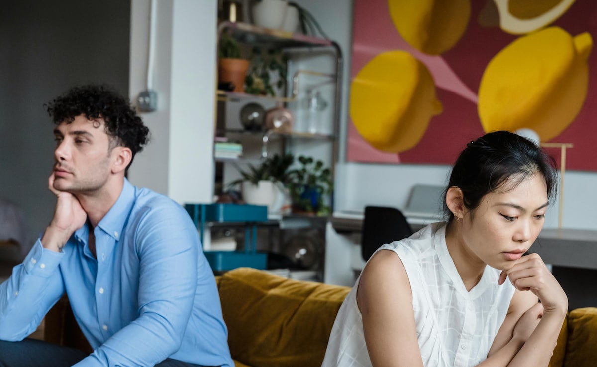 A toxic relationship always has signs A toxic relationship always has signs