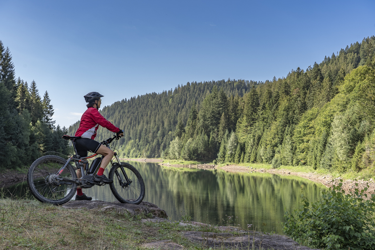 Cycling may improve brain function and improve social connections