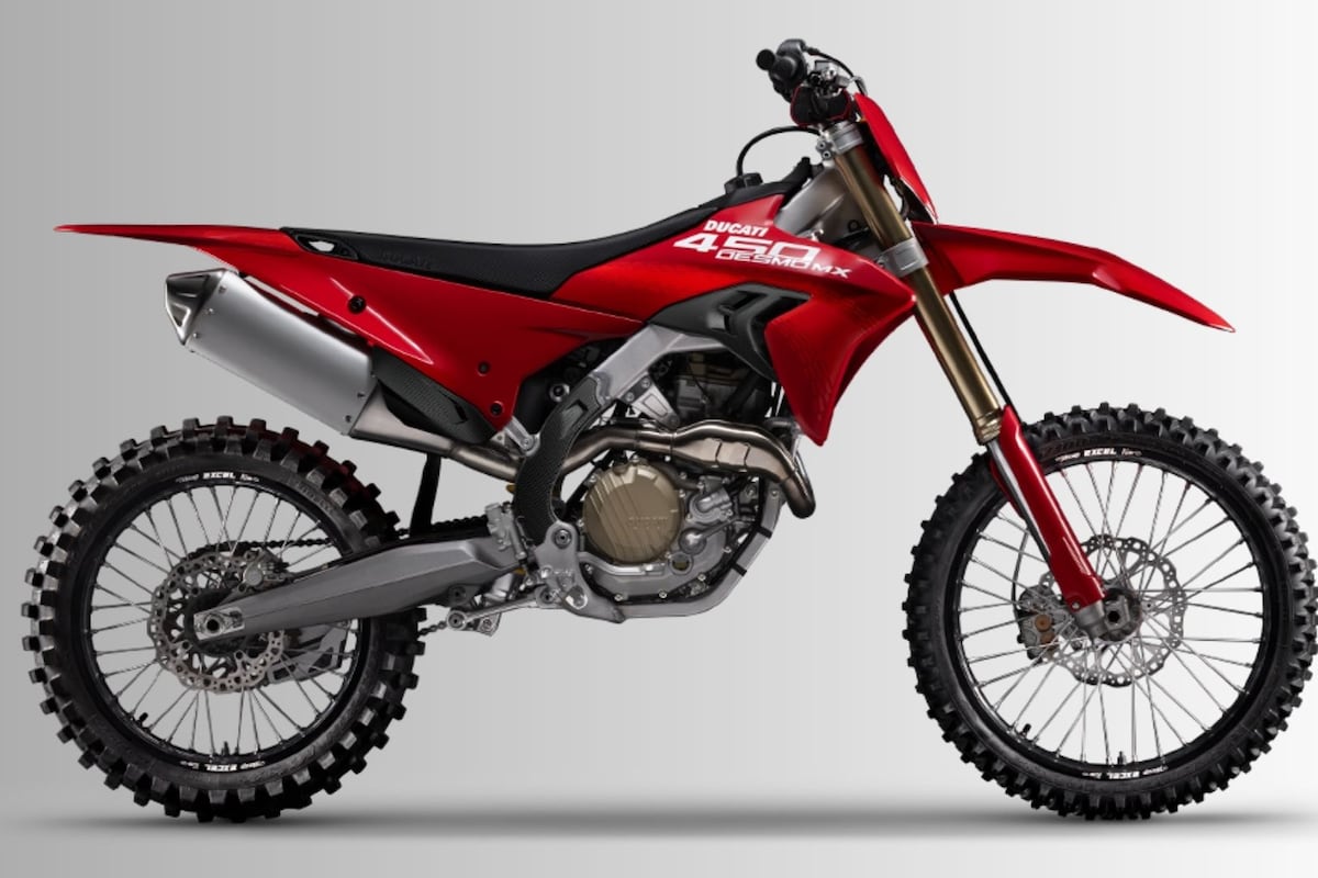 Ducati is testing the Desmo450 MX motorcycle in the Italian Motocross Championship Ducati is testing the Desmo450 MX motorcycle in the Italian Motocross Championship