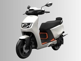Hero Vida VX2 Snapped Barefaced In Showroom, Check Deets Hero Vida VX2 Snapped Barefaced In Showroom, Check Deets