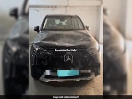 Video: Bengaluru Woman Claims Restaurant Valets Crashed Rs 1.4 Crore Car While Filming Reels, Cops React Video: Bengaluru Woman Claims Restaurant Valets Crashed Rs 1.4 Crore Car While Filming Reels, Cops React