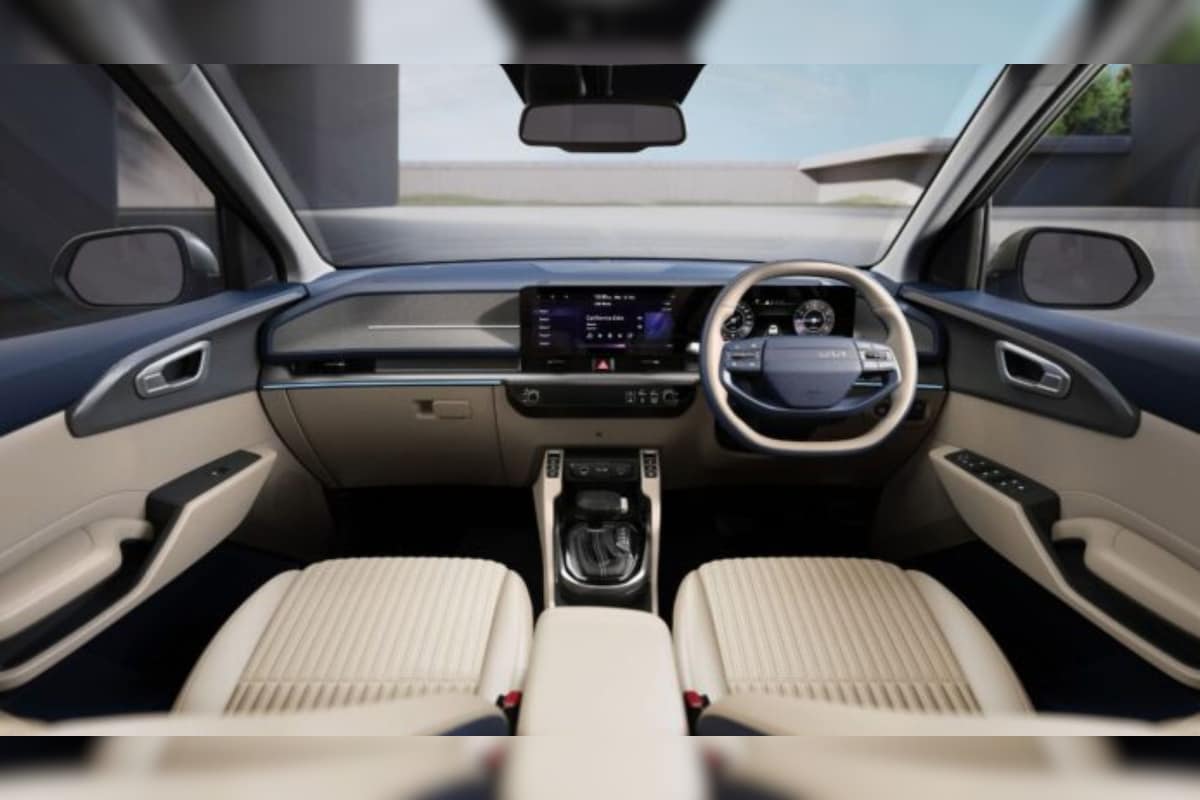 Kia Carens Clavis Interior