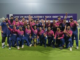 BAN vs UAE: इसे कहते हैं अपने पैर पर कुल्हाड़ी मारना, बांग्लादेश को हराकर यूएई ने किया चमत्कार, ऐसा कर T20I में रचा इतिहास