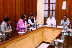 Karnataka Chief Minister Siddaramaiah Chairs Key Meet On Suspension Of 18 BJP MLAs Karnataka Chief Minister Siddaramaiah Chairs Key Meet On Suspension Of 18 BJP MLAs