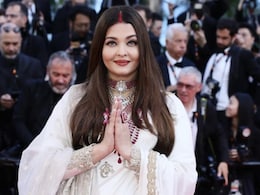 तलाक की खबरों के बीच ऐश्वर्या राय की मांग में सिंदूर, कान फिल्म फेस्टिवल में देसी अंदाज पर फैंस हुए फिदा, बोले- कमाल कर दिया तलाक की खबरों के बीच ऐश्वर्या राय की मांग में सिंदूर, कान फिल्म फेस्टिवल में देसी अंदाज पर फैंस हुए फिदा, बोले- कमाल कर दिया