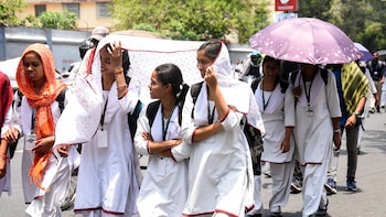 Maharashtra Heatwave Alert: IMD Issues Yellow Warning For Mumbai, Thane; Hot, Humid Conditions Expected