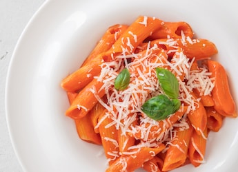 7 Pasta Recipes That Instantly Brighten Your Kid's Mood (And Your Weeknight Dinner) 7 Pasta Recipes That Instantly Brighten Your Kid's Mood (And Your Weeknight Dinner)