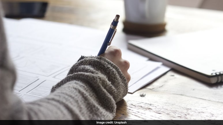 CBSE दे रहा स्विट्जरलैंड घूमने का मौका, बस स्कूली छात्रों को करना होगा ये काम, 50 हजार का भी मिलेगा इनाम
