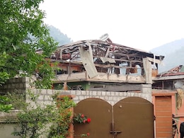 Operation Sindoor : हाफीज सईद आणि मसूद अजहरची वाट लागली, भारतीय लष्कराने घुसून कंबरडे मोडले Operation Sindoor : हाफीज सईद आणि मसूद अजहरची वाट लागली, भारतीय लष्कराने घुसून कंबरडे मोडले
