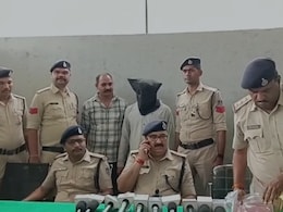 IPL सट्ट्याची चटक, तरुण बनला चोर ! लग्नाचं कार्ड दाखवून वृद्ध महिलेला... IPL सट्ट्याची चटक, तरुण बनला चोर ! लग्नाचं कार्ड दाखवून वृद्ध महिलेला...