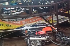 Hoarding Falls In Pune Amid Heavy Rain, 7 Two-Wheelers Trapped Hoarding Falls In Pune Amid Heavy Rain, 7 Two-Wheelers Trapped