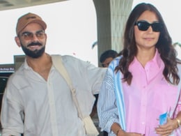 टेस्ट से रिटायरमेंट के बाद अनुष्का शर्मा संग एयरपोर्ट पर दिखे क्रिकेटर विराट कोहली टेस्ट से रिटायरमेंट के बाद अनुष्का शर्मा संग एयरपोर्ट पर दिखे क्रिकेटर विराट कोहली