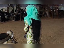 नगर पालिका अध्यक्ष के बेटे ने रेप किया और Video बनाए... युवती ने लगाए गंभीर आरोप, शिकायत पर पुलिस ने दर्ज की FIR  नगर पालिका अध्यक्ष के बेटे ने रेप किया और Video बनाए... युवती ने लगाए गंभीर आरोप, शिकायत पर पुलिस ने दर्ज की FIR