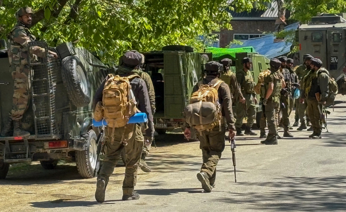 SIA को बड़ी कामयाबी, कश्‍मीर में हिजबुल की स्लीपर सेल से जुड़ा आतंकी शोपियां से गिरफ्तार