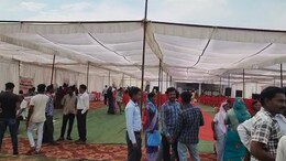 Surajpur News: समाधान शिविर में अव्यवस्था की खुली पोल, करेंट लगने से एक कर्मचारी की मौत