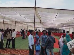 Surajpur News: समाधान शिविर में अव्यवस्था की खुली पोल, करेंट लगने से एक कर्मचारी की मौत Surajpur News: समाधान शिविर में अव्यवस्था की खुली पोल, करेंट लगने से एक कर्मचारी की मौत