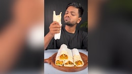 "Appreciate The Honesty": Vlogger's Honest Reaction To Fish Shawarma Has Internet In Stitches