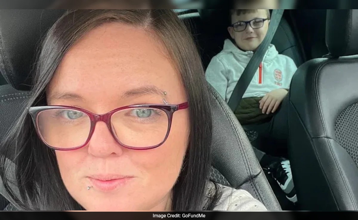 Бързо чете Резюме е генериран от AI прегледано Newsroom Жена