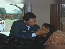 एक लाइन से बर्बाद हो गया था इस एक्टर का करियर, कभी शाहरुख खान और आमिर खान का था राइवल, हाथ से छूटी फिल्में, बदला नाम, छोड़ा भारत एक लाइन से बर्बाद हो गया था इस एक्टर का करियर, कभी शाहरुख खान और आमिर खान का था राइवल, हाथ से छूटी फिल्में, बदला नाम, छोड़ा भारत
