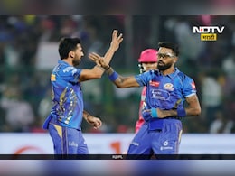 MI VS RR:  मुंबई इंडियन्सच्या विजयाचा षटकार, राजस्थानला घरच्या मैदानावरच लोळवले MI VS RR:  मुंबई इंडियन्सच्या विजयाचा षटकार, राजस्थानला घरच्या मैदानावरच लोळवले