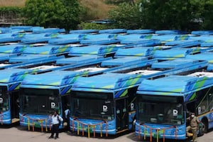 Centre Looks To Fast-Track Adoption Of Electric Buses, Trucks With New Funding Support