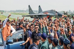 'Desperate Pak Tried To Attack Indian Airbases, But Failed': PM To Soldiers 'Desperate Pak Tried To Attack Indian Airbases, But Failed': PM To Soldiers