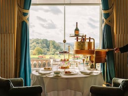 7 Historic Hotels That Redefine Luxury Travel (And The Stories Behind Them) 7 Historic Hotels That Redefine Luxury Travel (And The Stories Behind Them)
