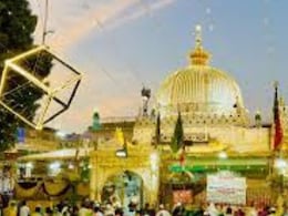 Rajasthan: अजमेर दरगाह क्षेत्र में अवैध निर्माण पर नगर निगम की कार्रवाई के खिलाफ खादिमों का विरोध