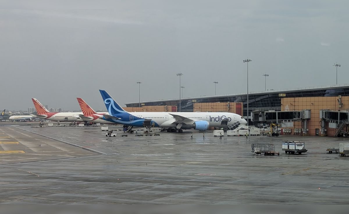 The Delhi airport witnessed average delays 61 minutes for departures. The Delhi airport witnessed average delays 61 minutes for departures.