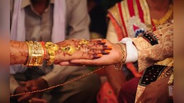 Rajasthan: सातवां फेरा होने से पहले दूल्हे के पास आया एक कॉल, शादी से किया मना, लड़की वालों ने बंधक बनाया&nbsp;