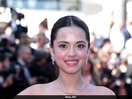 Cannes 2025: Nitanshi Goel Of Laapataa Ladies Slays In A Black And Gold Gown At The Global Event Cannes 2025: Nitanshi Goel Of Laapataa Ladies Slays In A Black And Gold Gown At The Global Event