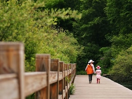 Mother's Day 2025: 7 Travel Experiences To Share With Your Mom In India Mother's Day 2025: 7 Travel Experiences To Share With Your Mom In India