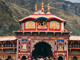 चार धाम यात्रा में अब तक 60 से ज्यादा श्रद्धालुओं की मौत, खराब हेल्थ और हेलीकॉप्टर क्रैश में गई जान चार धाम यात्रा में अब तक 60 से ज्यादा श्रद्धालुओं की मौत, खराब हेल्थ और हेलीकॉप्टर क्रैश में गई जान