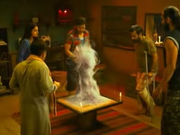 इस हॉरर फिल्म की रिलीज में बचे 8 दिन, डायरेक्टर का निधन, एक्टर को हार्ट अटैक, हीरो हुआ बीमार, टीम बोली- अनहोनी घटनाएं... इस हॉरर फिल्म की रिलीज में बचे 8 दिन, डायरेक्टर का निधन, एक्टर को हार्ट अटैक, हीरो हुआ बीमार, टीम बोली- अनहोनी घटनाएं...