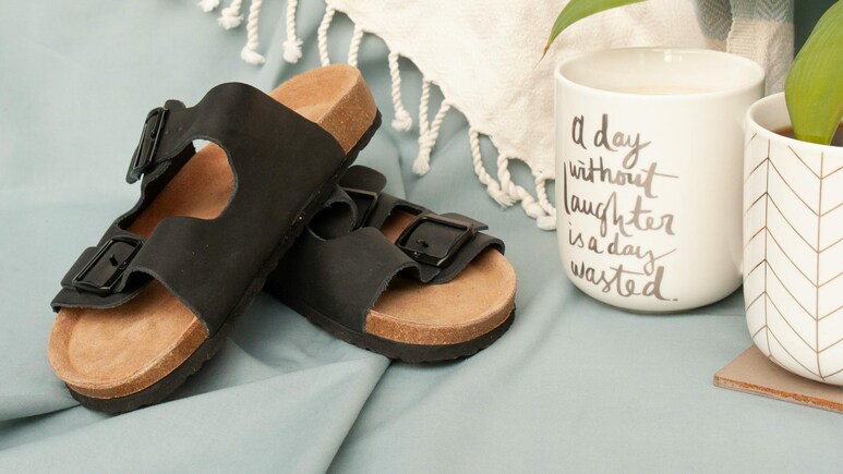 Birkenstocks Sandal पर Myntra की शानदार डील्स, Affordable Price के साथ Quality में नंबर वन Birkenstocks Sandal पर Myntra की शानदार डील्स, Affordable Price के साथ Quality में नंबर वन