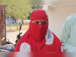 दबंगों ने पूरे परिवार का किया सामूहिक बहिष्कार, महिला पर लगाया ये आरोप दबंगों ने पूरे परिवार का किया सामूहिक बहिष्कार, महिला पर लगाया ये आरोप