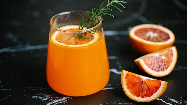 Drinking fruit juice might not be as healthy as you think