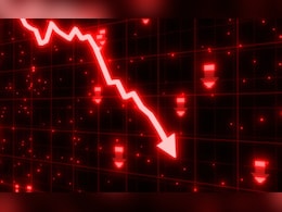 नए अमेरिकी टैरिफ से बाजार में घबराहट: सोलर स्टॉक्स धड़ाम, वारी एनर्जीज और प्रीमियर एनर्जीज 15% तक लुढ़के