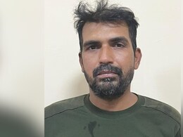 ऑपरेशन सिंदूर से डरा पाकिस्तान, बॉर्डर पार करने वाले BSF जवान पीके साहू को वापस सौंपा ऑपरेशन सिंदूर से डरा पाकिस्तान, बॉर्डर पार करने वाले BSF जवान पीके साहू को वापस सौंपा