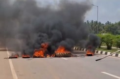 Farmers Protest Against Karnataka Government Over Hemavathi Link Canal Project Farmers Protest Against Karnataka Government Over Hemavathi Link Canal Project